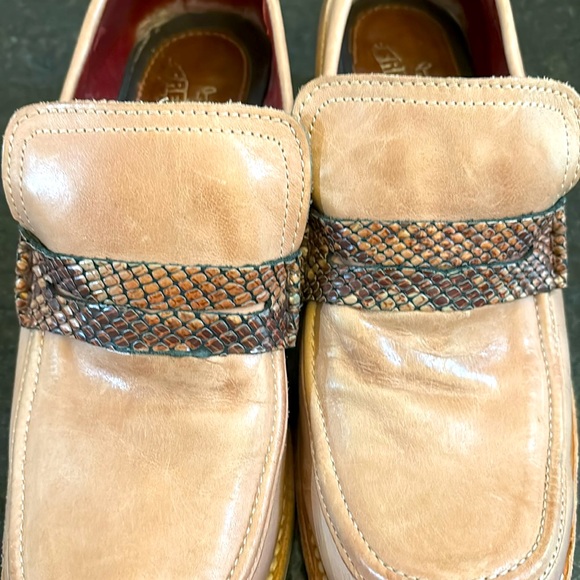 Freebird by Stephen  Macbeth Loafers - Picture 8 of 9